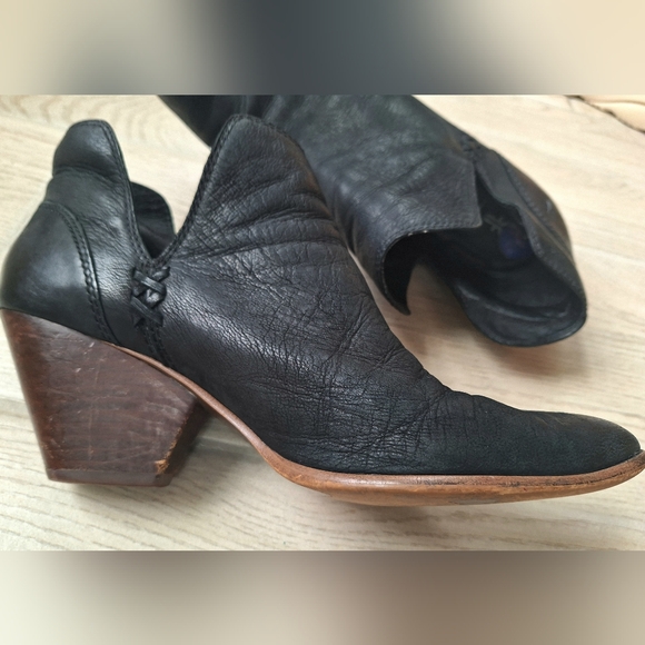 Frye Women's Reina Cut Out Black Leather Western Ankle Leather Frye Boots sz 8.5 - Picture 9 of 12